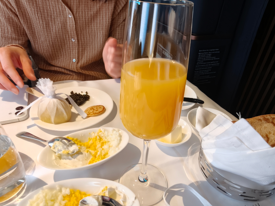 ルフトハンザ航空ファーストクラスの機内食