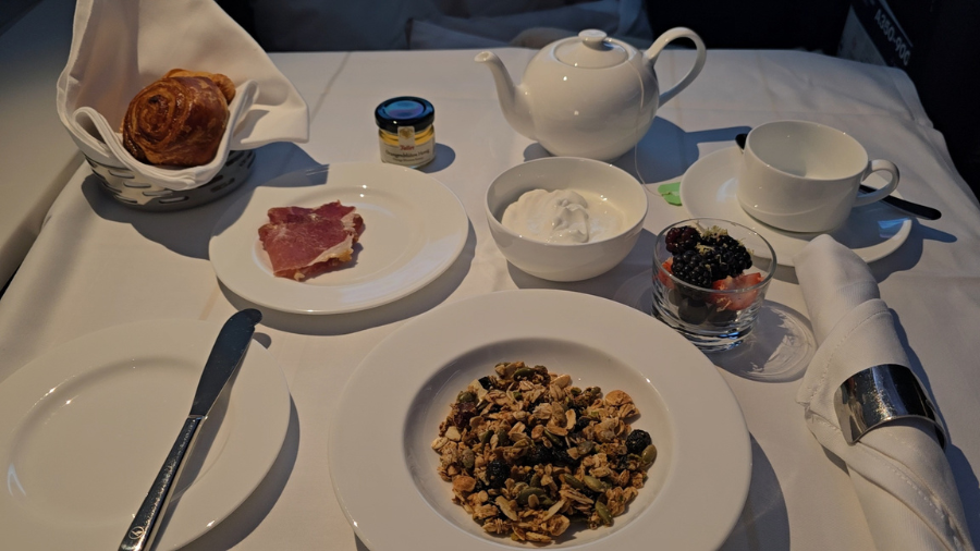 ルフトハンザ航空ファーストクラスの機内食
