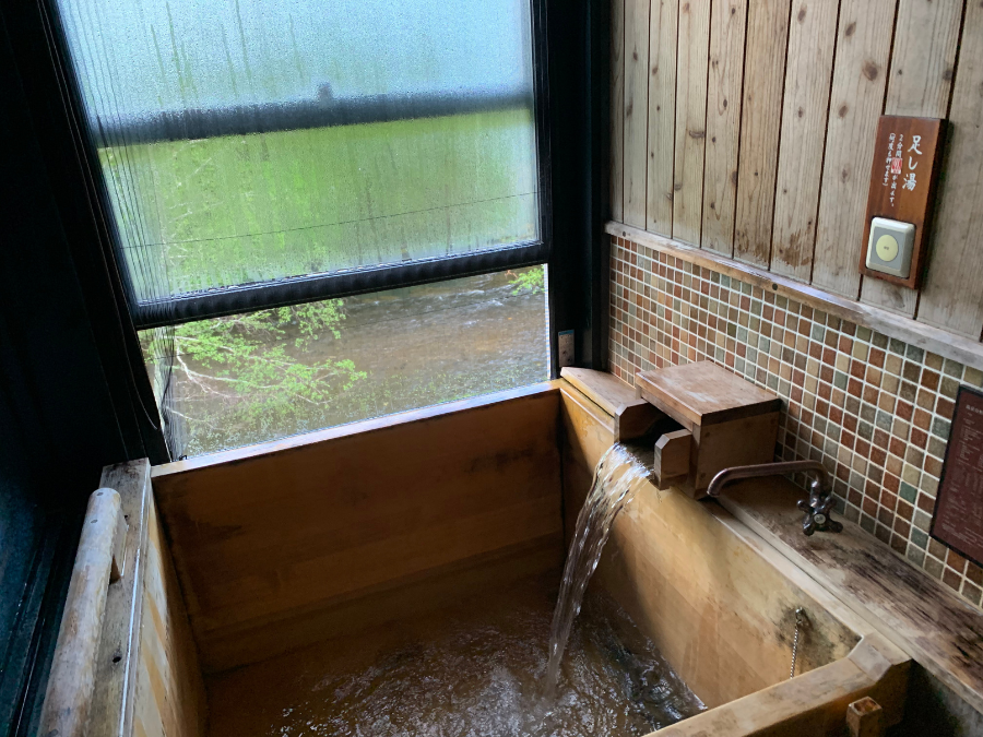 ラビスタ阿寒川の客室の檜風呂