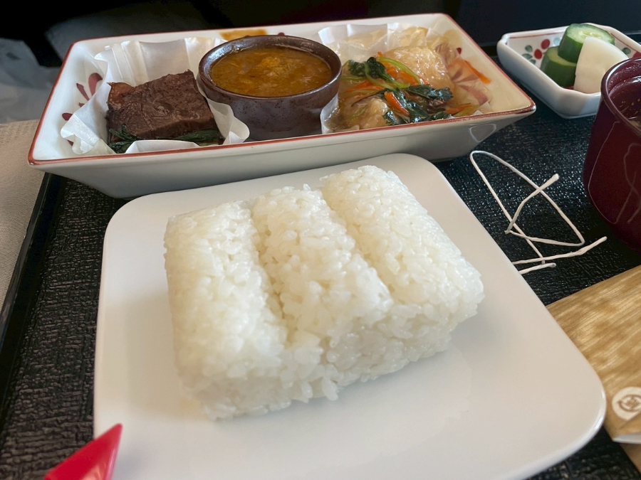 A350-1000の機内食のメニュー