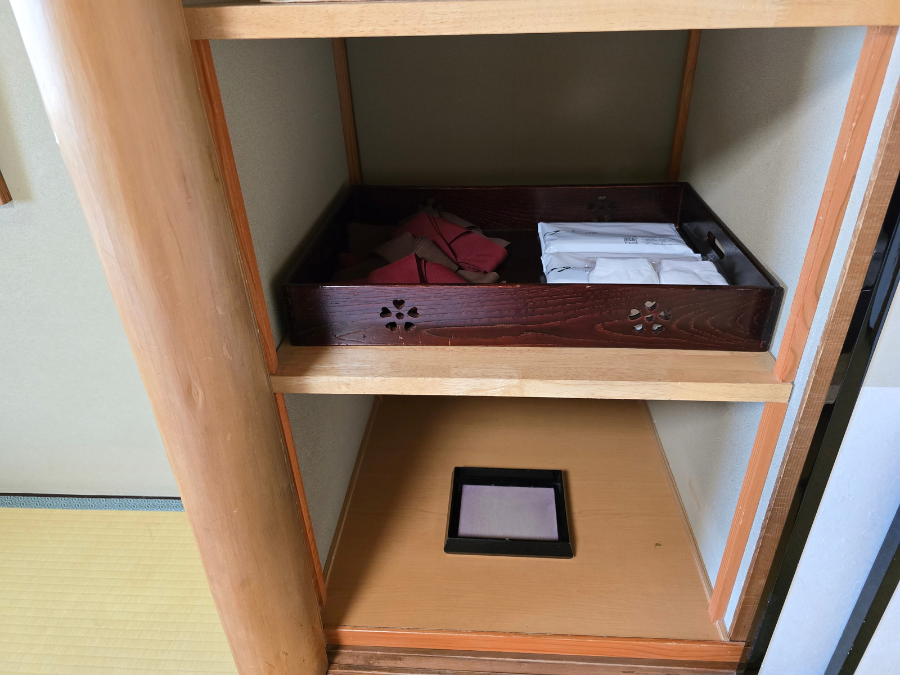 ホテル八木の客室