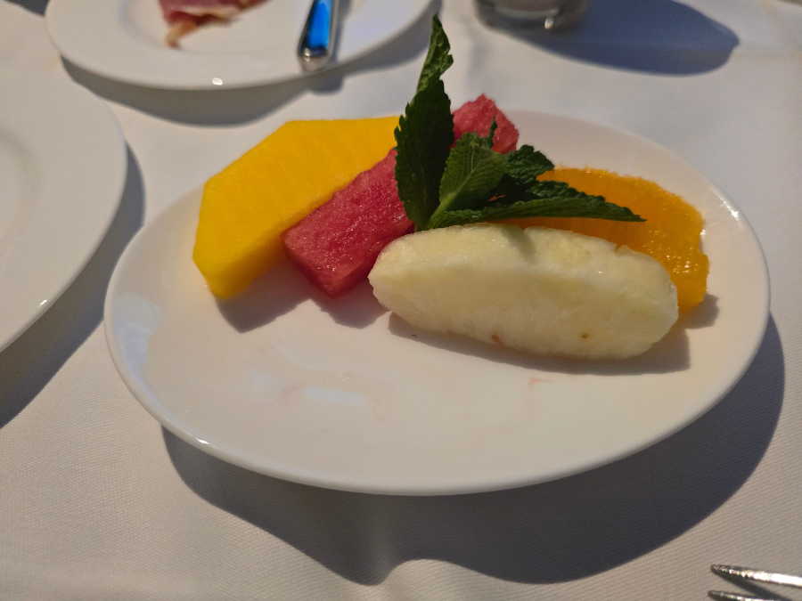 ルフトハンザ航空ファーストクラスの機内食