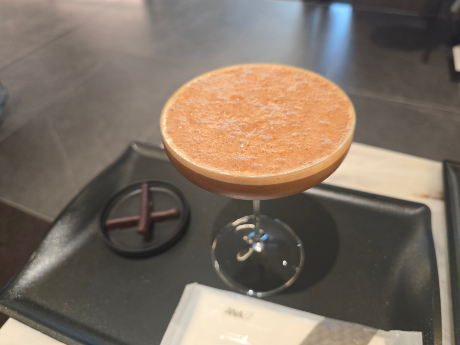 ANA SUITE LOUNGE