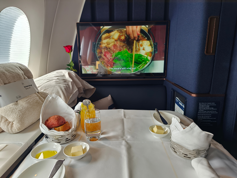 ルフトハンザ航空ファーストクラスの機内食